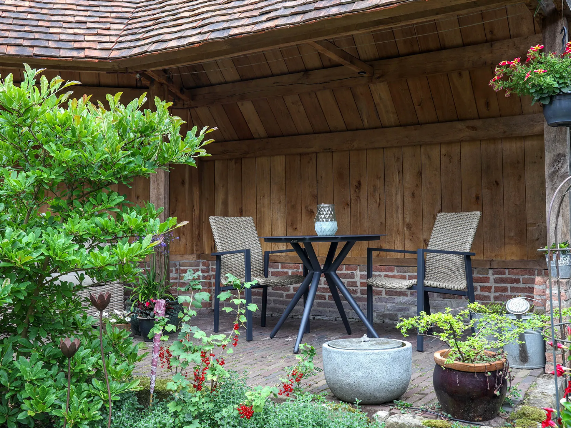 Manifesto Sora dining tuintafel ø 90cm (h:75cm)