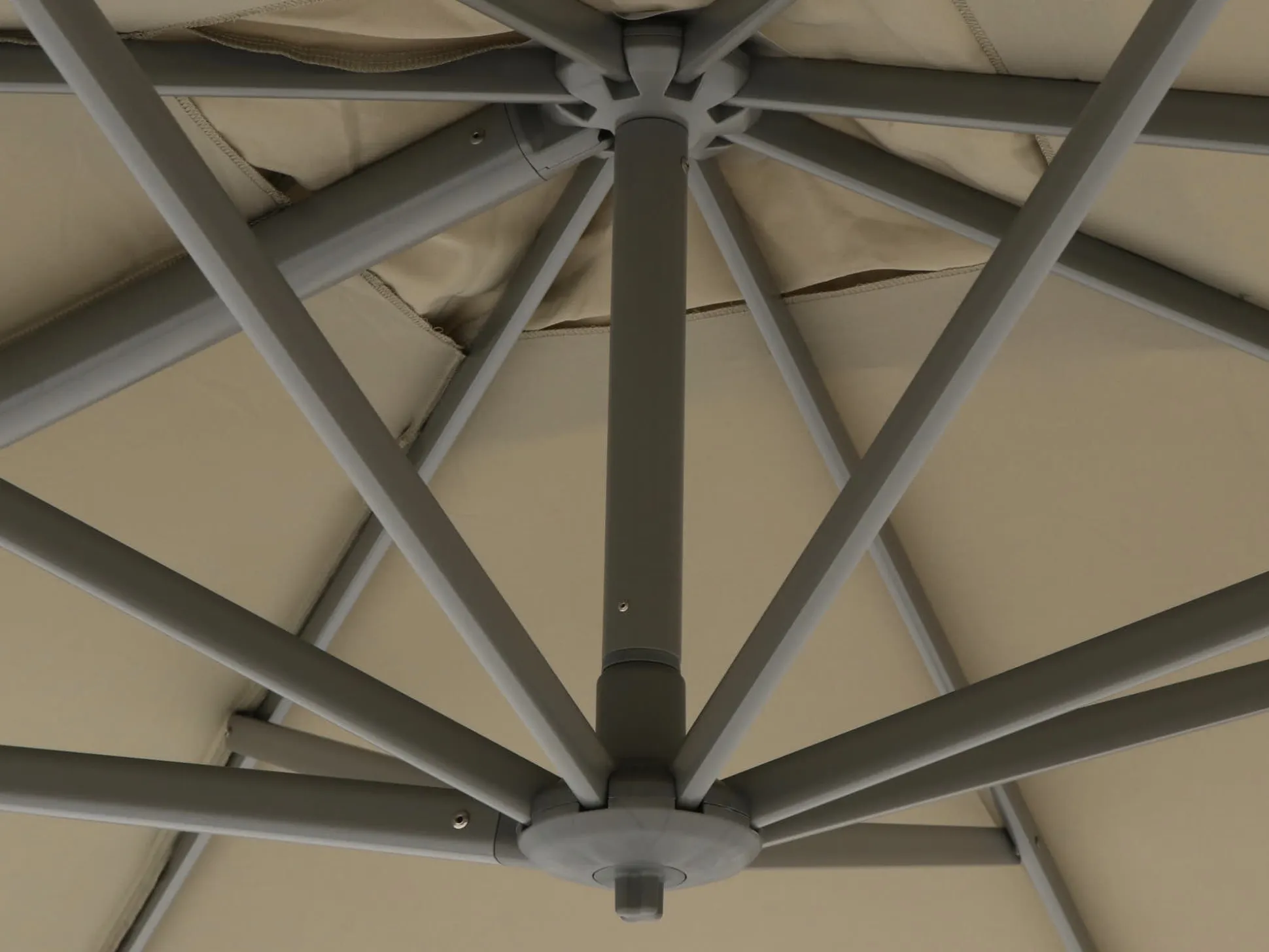 Shadowline Miami zweefparasol 300x300cm