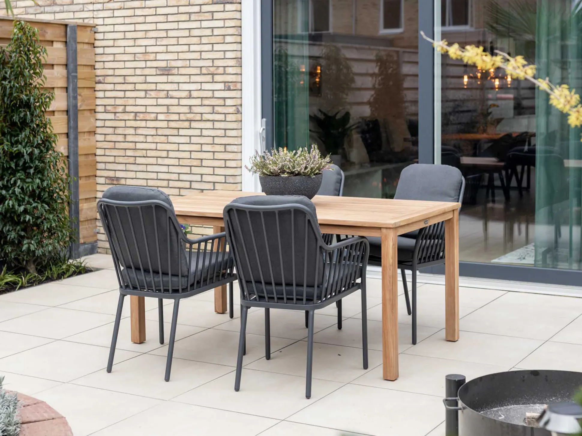 Sunyard Liverpool dining tuintafel 160x90cm